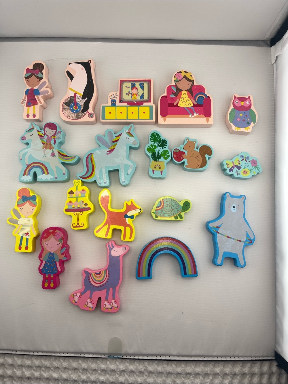 Floss & Rock Rainbow Fairy Playbox characters 2 sided